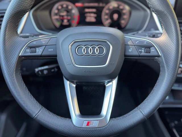 Used 2024 Audi Q5 e Premium Plus w/ Premium Plus Package AWD/4WD image 21