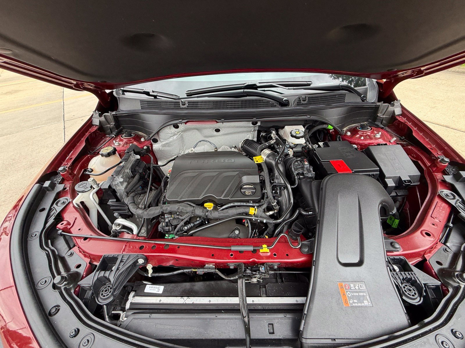 Used 2025 Buick Envista Sport Touring w/ Convenience I Package FWD image 35