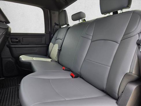 New 2026 RAM 2500 Tradesman w/ Chrome Appearance Group AWD/4WD image 15