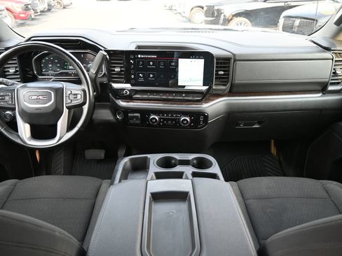 Used 2023 GMC Sierra 1500 Elevation RWD image 7