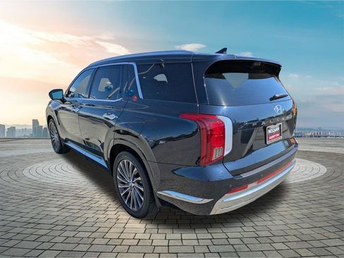 Used 2023 Hyundai Palisade Calligraphy w/ Cargo Package FWD image 7