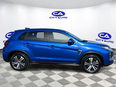 Used 2024 Mitsubishi Outlander Sport SE image 2