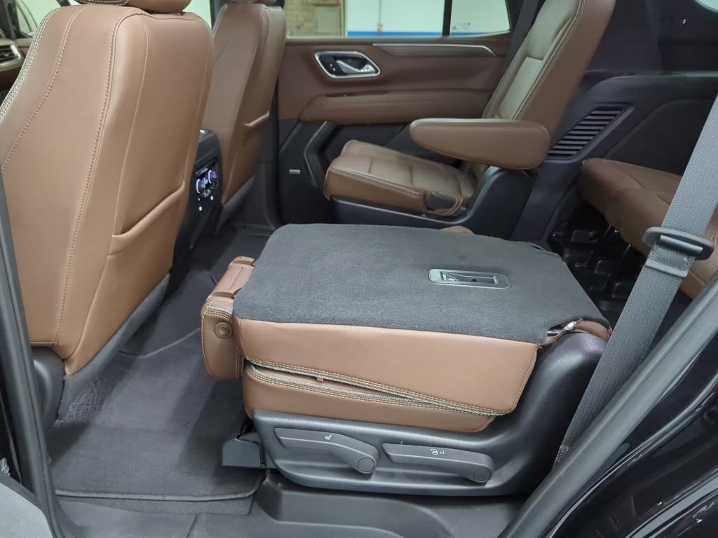 Used 2023 Chevrolet Tahoe High Country AWD/4WD image 33