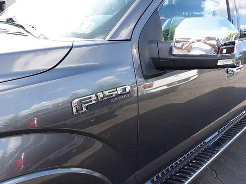 Used 2018 Ford F150 Lariat w/ Equipment Group 502A Luxury AWD/4WD image 7