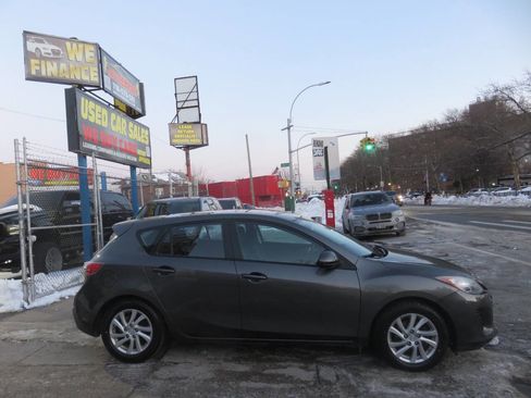 Used 2012 MAZDA MAZDA3 i Touring image 9