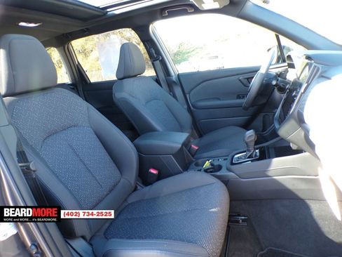 Used 2025 Subaru Forester Premium image 29