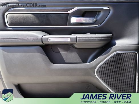 Used 2024 RAM 1500 Laramie AWD/4WD image 16