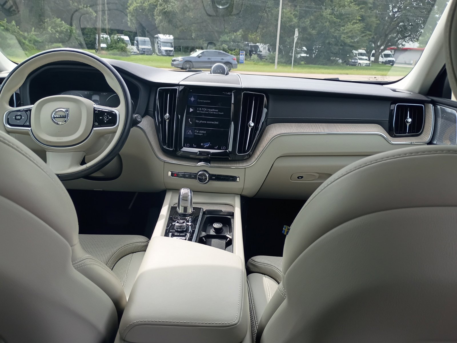Used 2019 Volvo XC60 T8 Inscription w/ Advanced Package AWD/4WD image 7