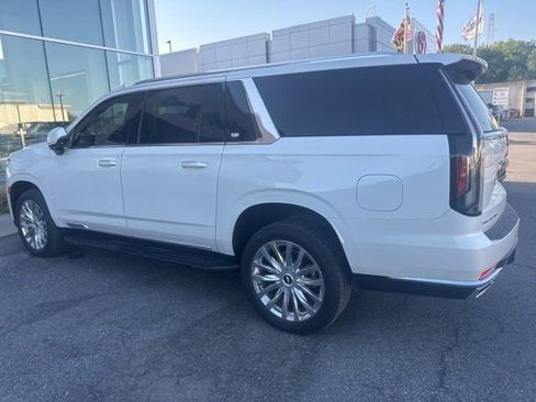 Used 2024 Cadillac Escalade ESV Premium Luxury w/ LPO, Floor Liner Package image 3