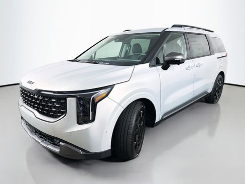 New 2026 Kia Carnival SX w/ SX Dark Edition Package image 3