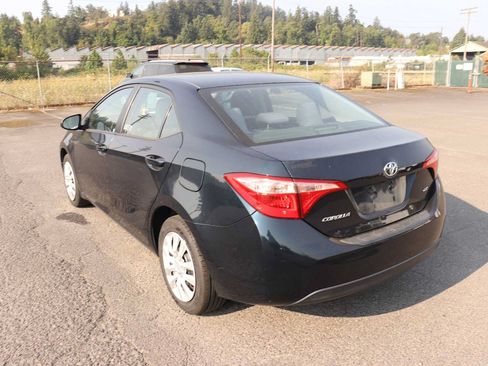 Used 2019 Toyota Corolla LE w/ Carpet Mat Package (TMS) FWD image 7