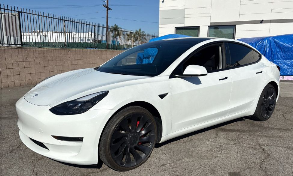 Used 2022 Tesla Model 3 Performance AWD/4WD image 1
