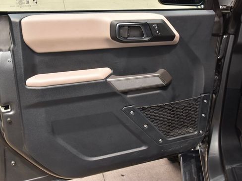 Certified 2022 Ford Bronco Wildtrak AWD/4WD image 42