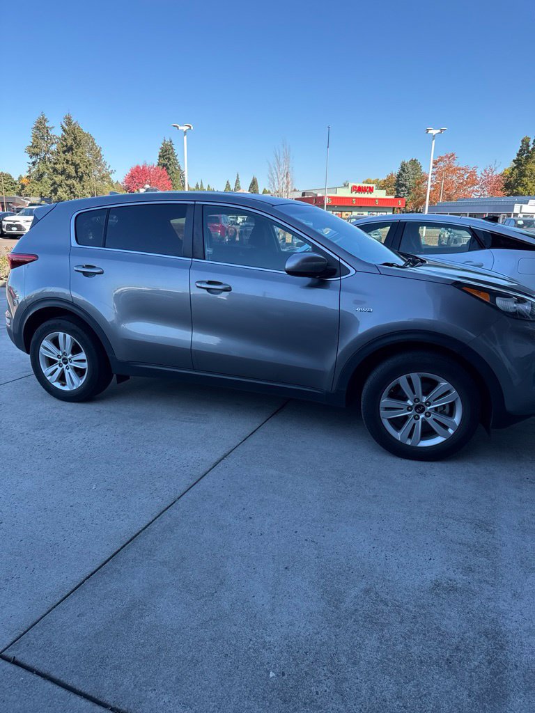 Used 2019 Kia Sportage LX AWD/4WD image 3