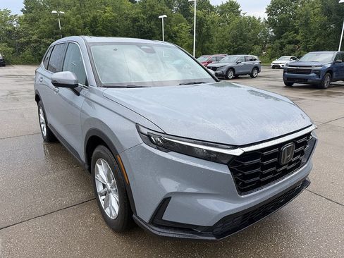 Used 2025 Honda CR-V EX image 2