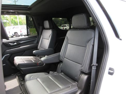 Used 2021 GMC Yukon Denali w/ Denali Ultimate Package AWD/4WD image 25