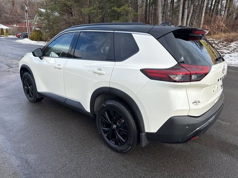 Used 2023 Nissan Rogue SV w/ SV Premium Package image 5