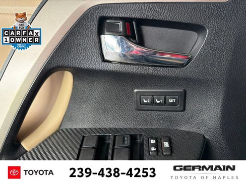 Used 2013 Toyota RAV4 Limited AWD/4WD image 26