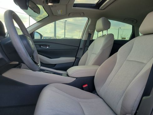 Used 2023 Honda Accord EX image 20