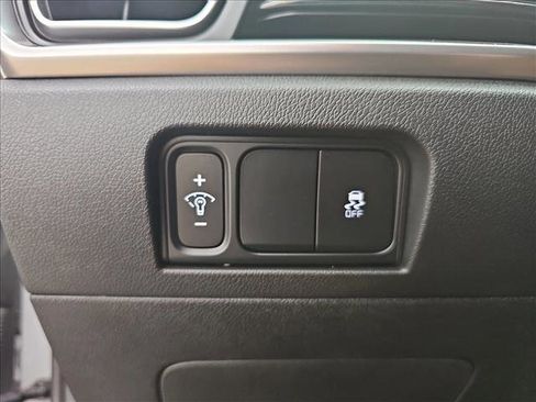 Used 2024 Kia Sorento S w/ Panoramic Sunroof Package image 27