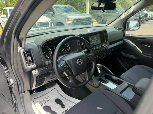Used 2025 Nissan Frontier S RWD image 3