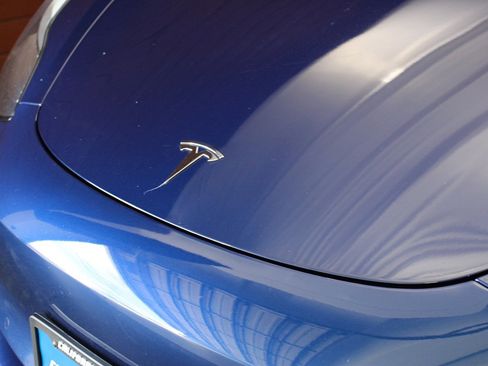 Used 2020 Tesla Model 3 Standard Range Plus image 10