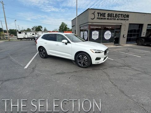 Used 2018 Volvo XC60 T5 Momentum w/ Convenience Package AWD/4WD image 1