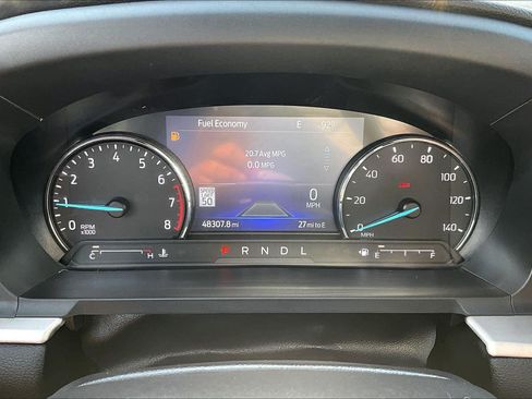 Used 2022 Ford Explorer XLT AWD/4WD image 25