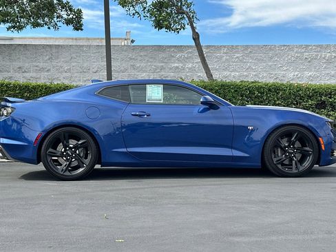 Used 2020 Chevrolet Camaro SS image 3