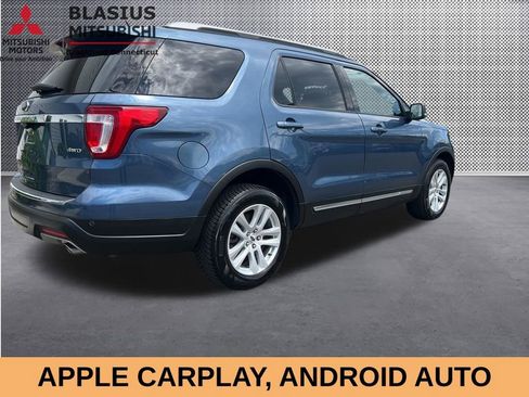 Used 2018 Ford Explorer XLT w/ Equipment Group 202A AWD/4WD image 7