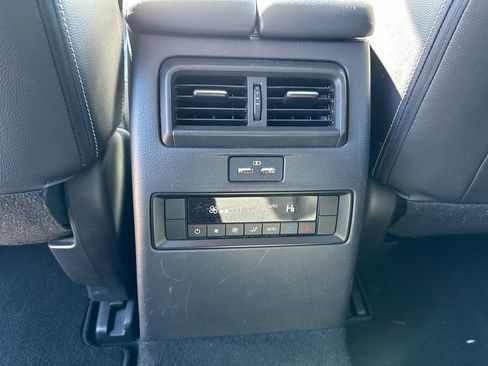 Certified 2025 MAZDA CX-90 3.3 Turbo w/ Select Package image 11