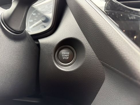 Used 2024 Toyota Corolla Cross LE image 16