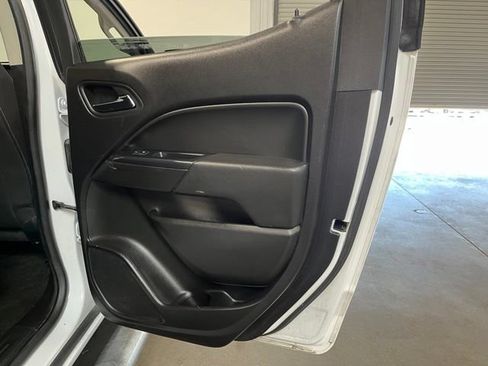 Used 2018 Chevrolet Colorado LT RWD image 15