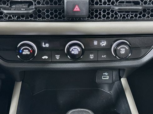 Used 2025 Honda HR-V LX image 23