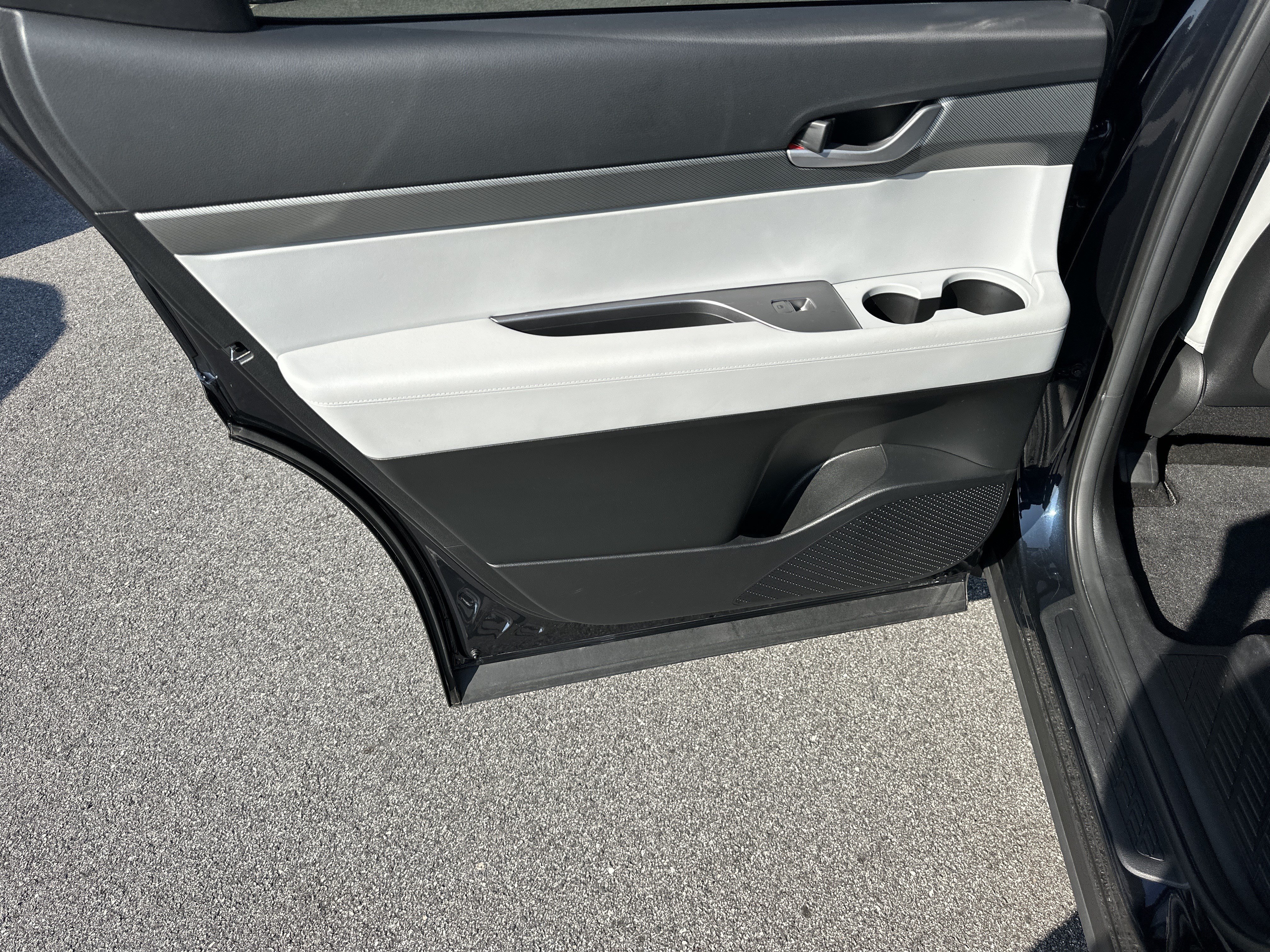 Used 2024 Hyundai Palisade SEL FWD image 24