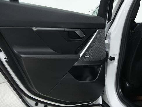 Used 2026 BMW 530i xDrive w/ Premium Package image 20