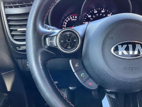 Used 2016 Kia Soul + w/ Soulful Package FWD image 18