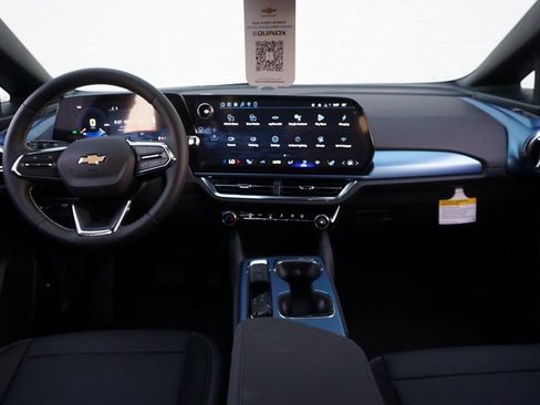 New 2026 Chevrolet Equinox EV LT image 13