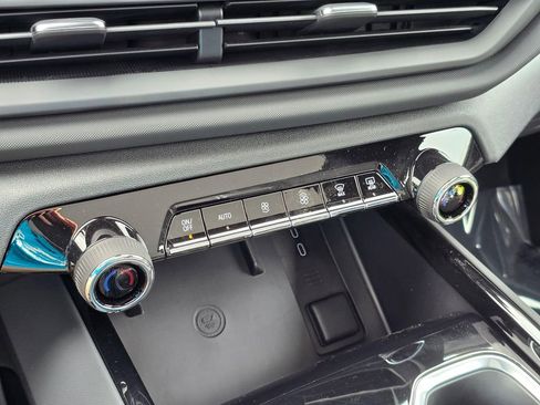 New 2026 Chevrolet Silverado EV LT image 28