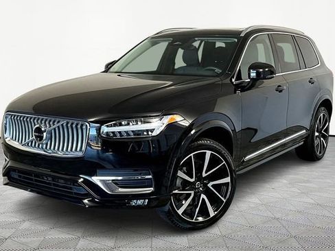Used 2024 Volvo XC90 B5 Plus image 2