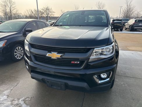 Used 2020 Chevrolet Colorado Z71 image 2