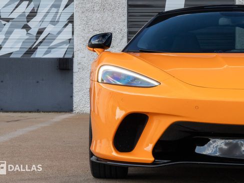 Used 2023 McLaren GT image 4