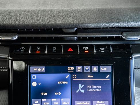 New 2025 Jeep Grand Cherokee Laredo X image 21