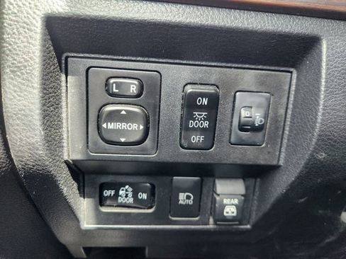 Used 2020 Toyota Tundra Limited w/ Limited Premium Package image 22
