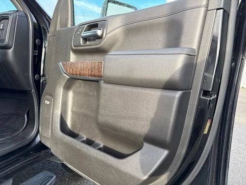 Used 2020 GMC Sierra 3500 Denali w/ Denali Ultimate Package AWD/4WD image 12