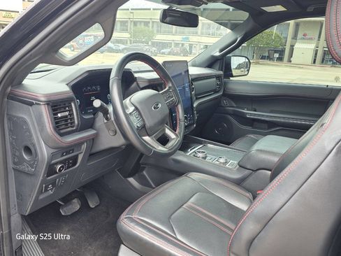 Used 2023 Ford Expedition Max Limited AWD/4WD image 12