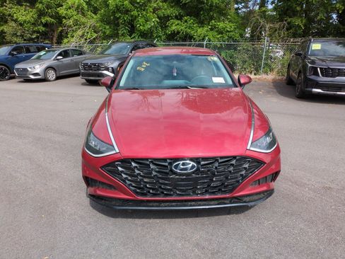 Used 2023 Hyundai Sonata SEL FWD image 2
