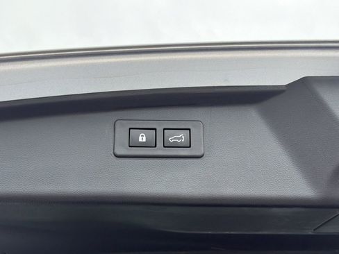 Used 2022 Subaru Outback Limited AWD/4WD image 15