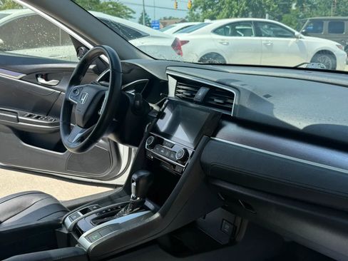 Used 2018 Honda Civic EX-L image 13