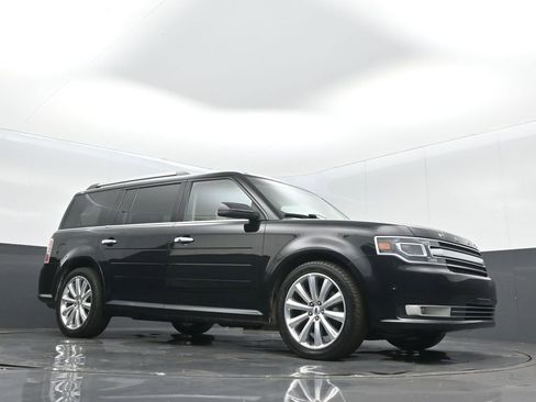 Used 2017 Ford Flex Limited w/ Equipment Group 303A AWD/4WD image 10